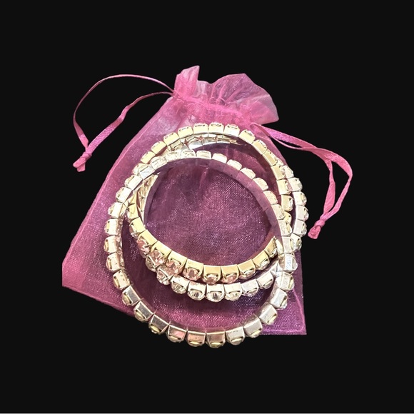 - TRIPLE STACK PINK AND WHITE RHINESTONE BRACELETS WITH STRETCH - Picture 7 of 11